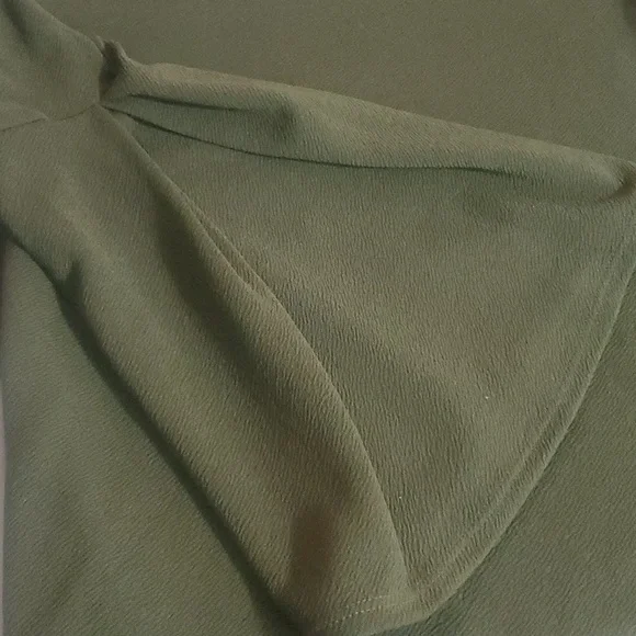 Green Envelope Dark Green Long Sleeve Shirt Size Medium - Picture 3 of 5